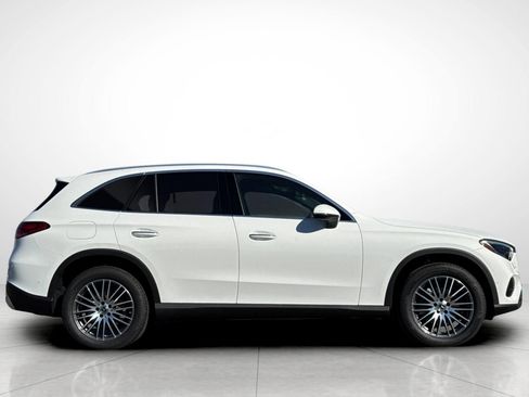 New 2026 Mercedes-Benz GLC 300 image 32