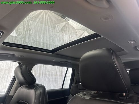 Used 2023 Jeep Grand Cherokee L Limited AWD/4WD image 12