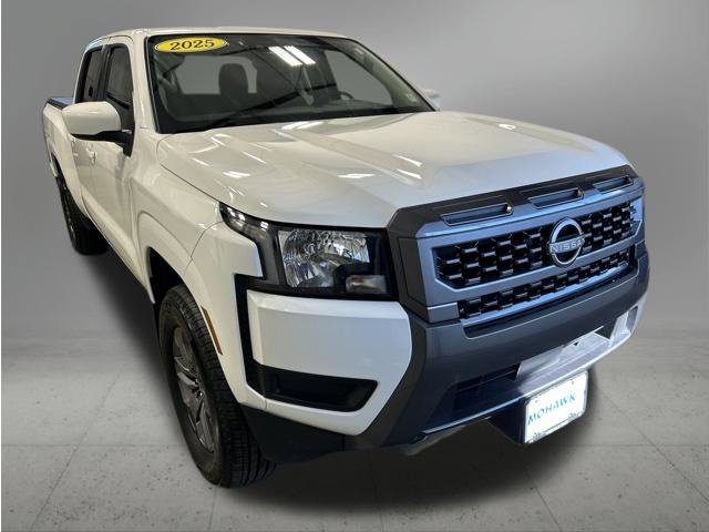 Used 2025 Nissan Frontier SV AWD/4WD image 8