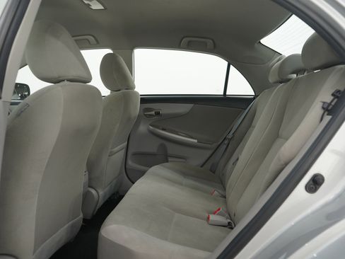 Used 2012 Toyota Corolla LE image 17