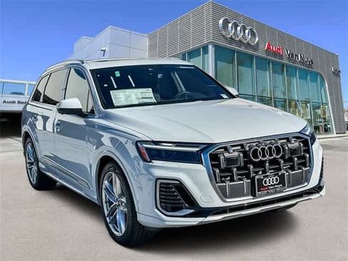 Used 2025 Audi Q7 3.0T Premium Plus w/ Premium Plus Package AWD/4WD image 3