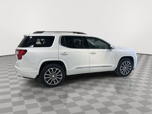 Used 2022 GMC Acadia Denali w/ Denali Ultimate Package image 6