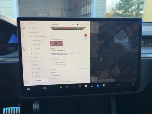 Used 2021 Tesla Model S Plaid image 6