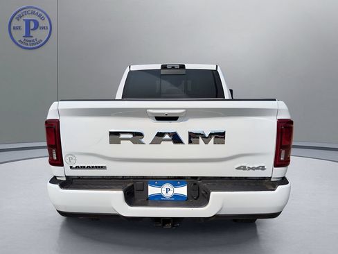Used 2025 RAM 3500 Laramie AWD/4WD image 6