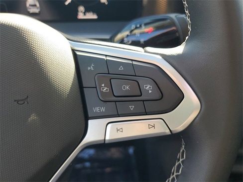 Certified 2025 Volkswagen Tiguan S image 18