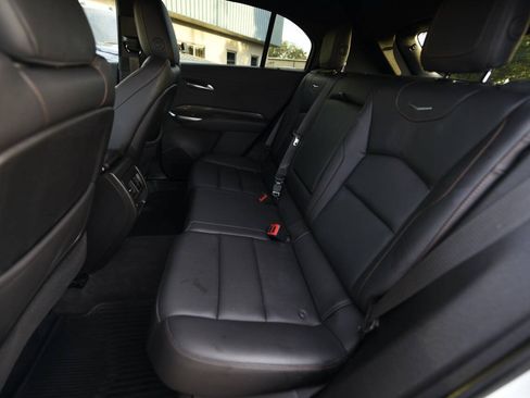 Used 2022 Cadillac XT4 Sport w/ Enhanced Visibility Package FWD image 11