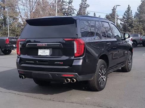 Used 2023 GMC Yukon AT4 image 8