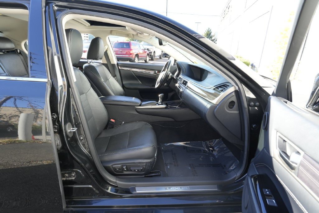 Used 2020 Lexus GS 350 AWD w/ Premium Package image 31