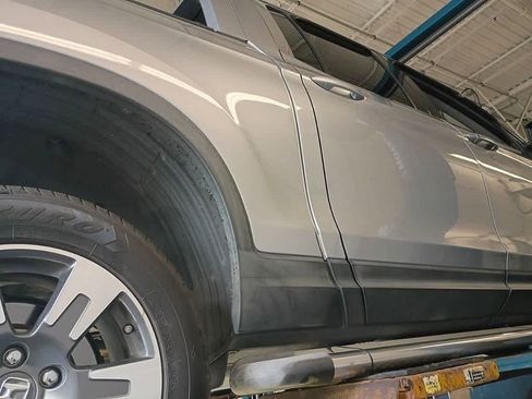 Used 2017 Honda Ridgeline RTL image 2