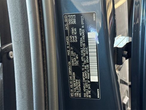 Certified 2023 Volvo XC60 B5 Plus image 28