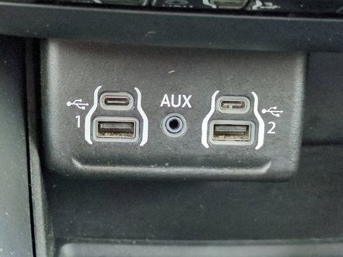 Used 2024 Dodge Durango GT image 23