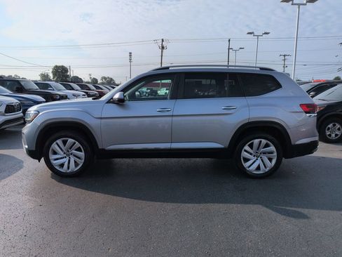 Used 2021 Volkswagen Atlas SEL AWD/4WD image 2