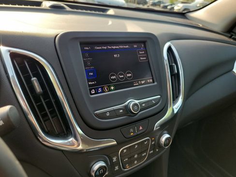 Used 2023 Chevrolet Equinox LT FWD image 32