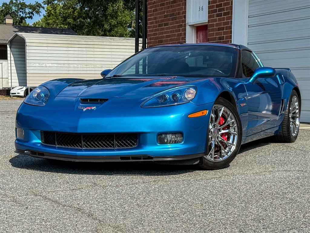 Used 2008 Chevrolet Corvette Z06 w/ Preferred Equipment Group RWD image 7