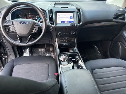 Used 2020 Ford Edge SE image 8