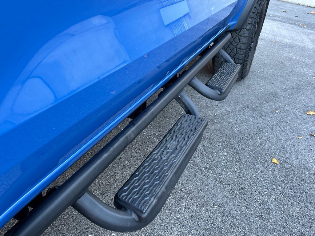 Used 2025 Chevrolet Colorado ZR2 w/ Midnight Edition AWD/4WD image 42