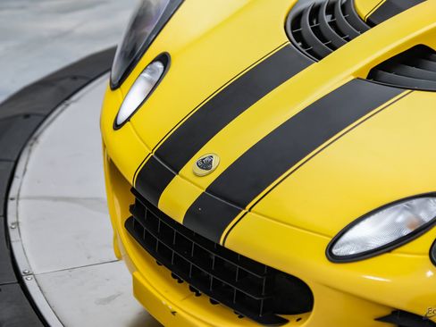 Used 2005 Lotus Elise RWD image 42