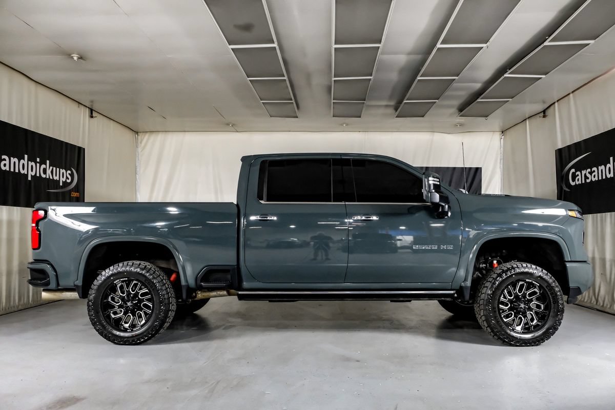Used 2025 Chevrolet Silverado 2500 LTZ w/ LTZ Convenience Package AWD/4WD image 6