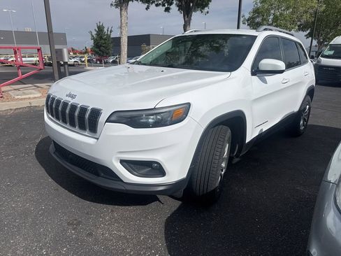 Used 2021 Jeep Cherokee Latitude Plus AWD/4WD image 1