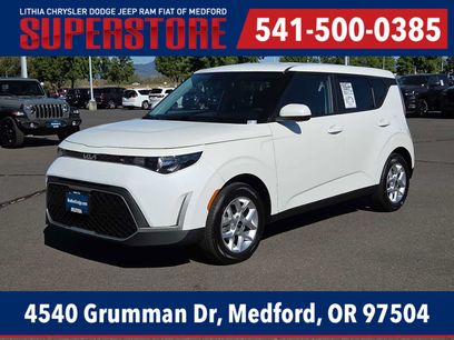 Used 2024 Kia Soul LX w/ Option Group 015