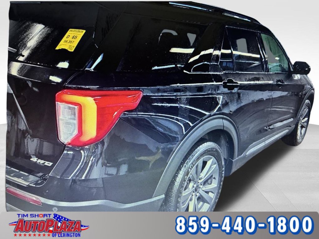 Used 2022 Ford Explorer XLT w/ Equipment Group 202A AWD/4WD image 3