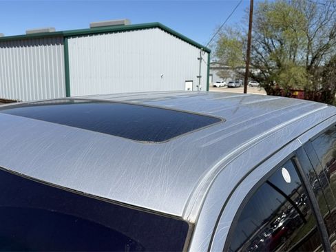 Used 2010 Ford F150 Platinum image 15