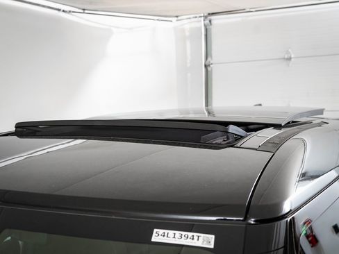 Used 2022 Land Rover Defender 90 V8 image 14