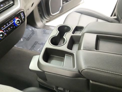 Used 2024 GMC Sierra 1500 SLT image 28