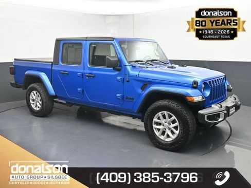 Used 2023 Jeep Gladiator Sport AWD/4WD image 1
