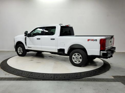 Used 2025 Ford F250 XLT w/ FX4 Off-Road Package AWD/4WD image 6