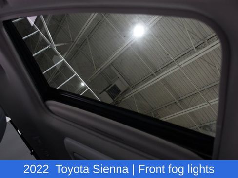 Used 2022 Toyota Sienna XLE w/ XLE Plus Package FWD image 24