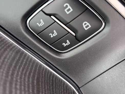 Used 2024 Ford F450 Platinum w/ FX4 Off-Road Package image 19