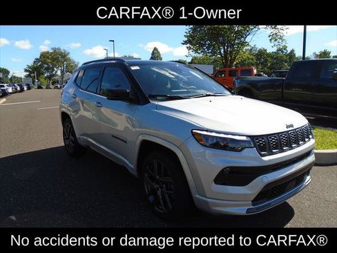 Certified 2025 Jeep Compass Limited w/ High Altitude Package AWD/4WD image 2