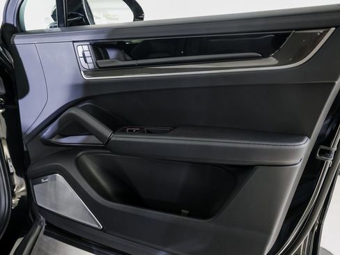 New 2026 Porsche Cayenne Turbo image 26