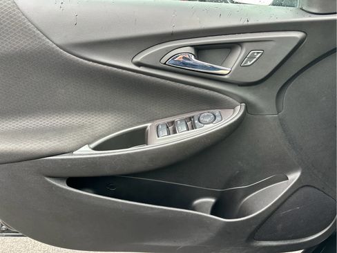 Used 2023 Chevrolet Malibu LS FWD image 18