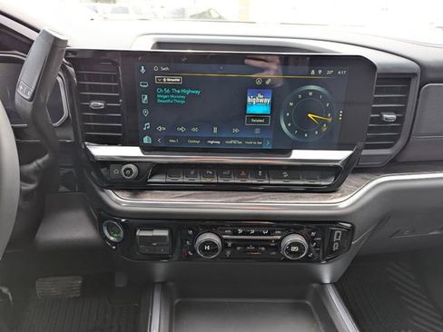 Used 2026 Chevrolet Silverado 2500 LTZ w/ LTZ Plus Package image 16