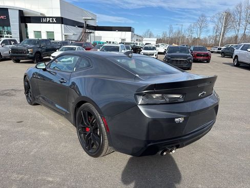 Used 2017 Chevrolet Camaro SS image 3