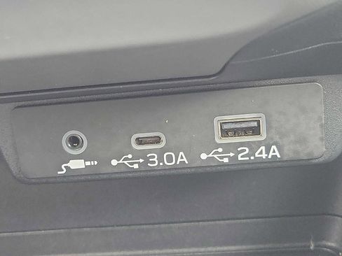 Used 2024 Subaru Crosstrek 2.0i Premium image 26