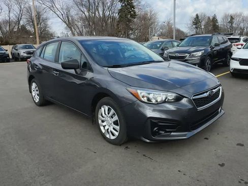 Used 2019 Subaru Impreza 2.0i image 2