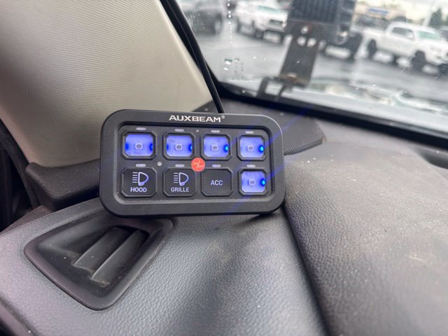 Used 2018 Chevrolet Colorado Z71 AWD/4WD image 21