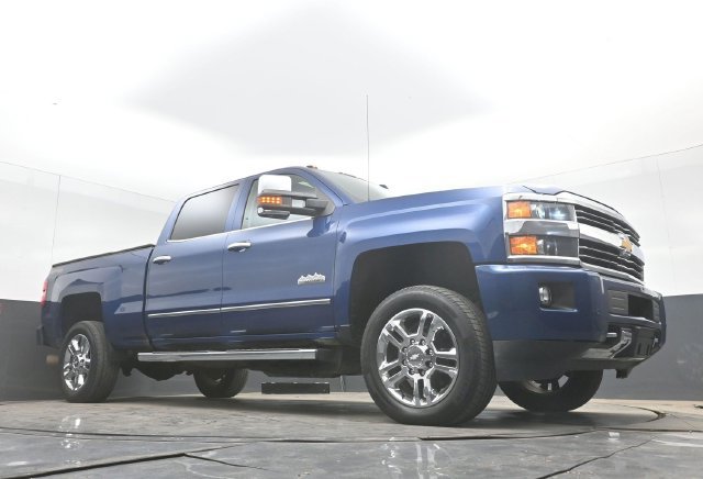 Used 2017 Chevrolet Silverado 2500 High Country w/ Duramax Plus Package AWD/4WD image 42