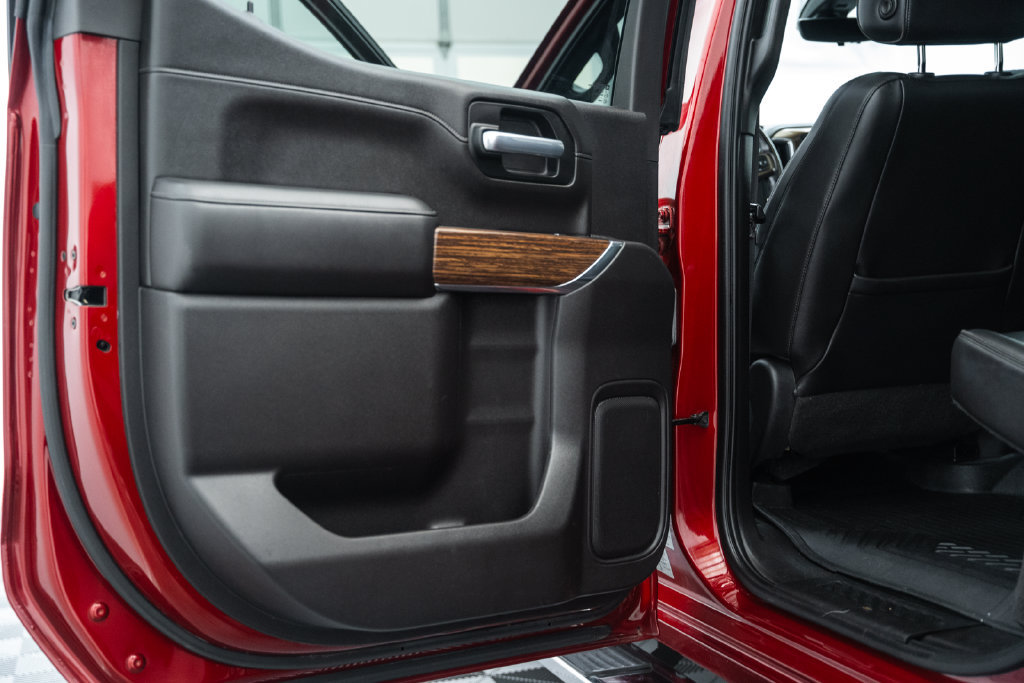 Used 2021 Chevrolet Silverado 1500 High Country w/ Technology Package AWD/4WD image 48