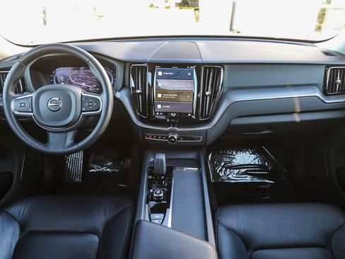 Used 2023 Volvo XC60 B5 Core w/ Protection Package image 13