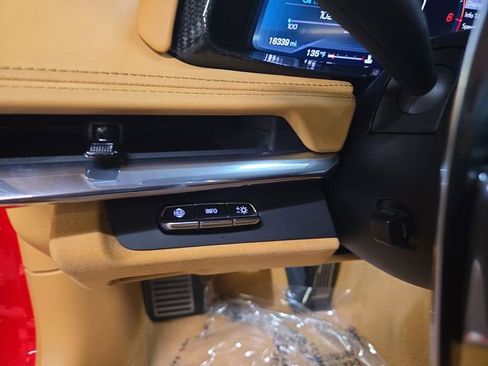 Used 2020 Chevrolet Corvette Stingray Premium Conv w/ 3LT Preferred Equipment Group RWD image 19