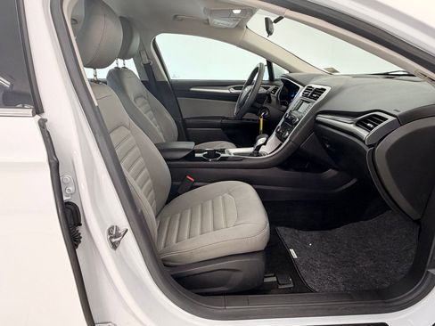 Used 2015 Ford Fusion S image 29