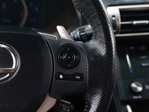 Used 2016 Lexus IS 350 RWD image 31