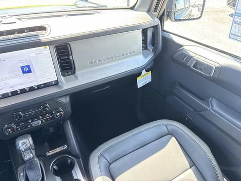 New 2026 Ford Bronco Outer Banks w/ Sasquatch Package AWD/4WD image 15