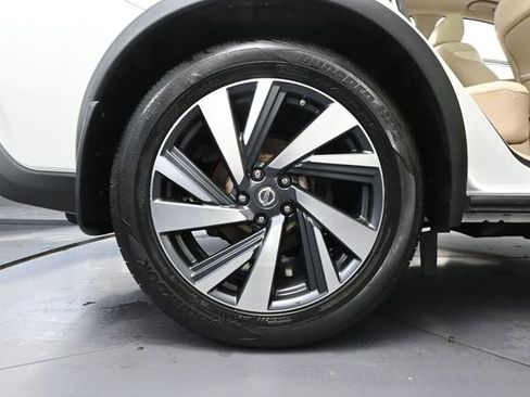 Used 2017 Nissan Murano Platinum image 13