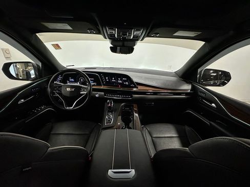 Used 2021 Cadillac Escalade ESV Premium Luxury w/ Driver Assist Tech Package image 25