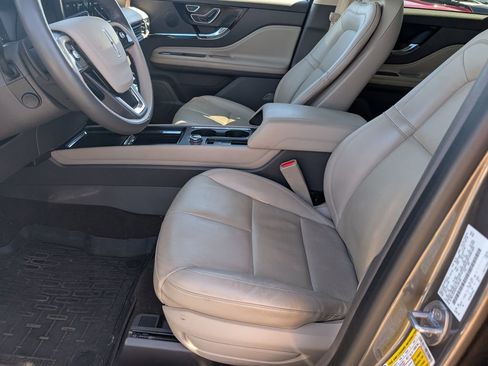 Used 2023 Lincoln Corsair Reserve w/ Equipment Group 201A image 11